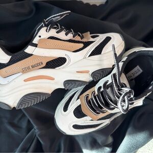 Steve Madden Black and Tan Sneakers